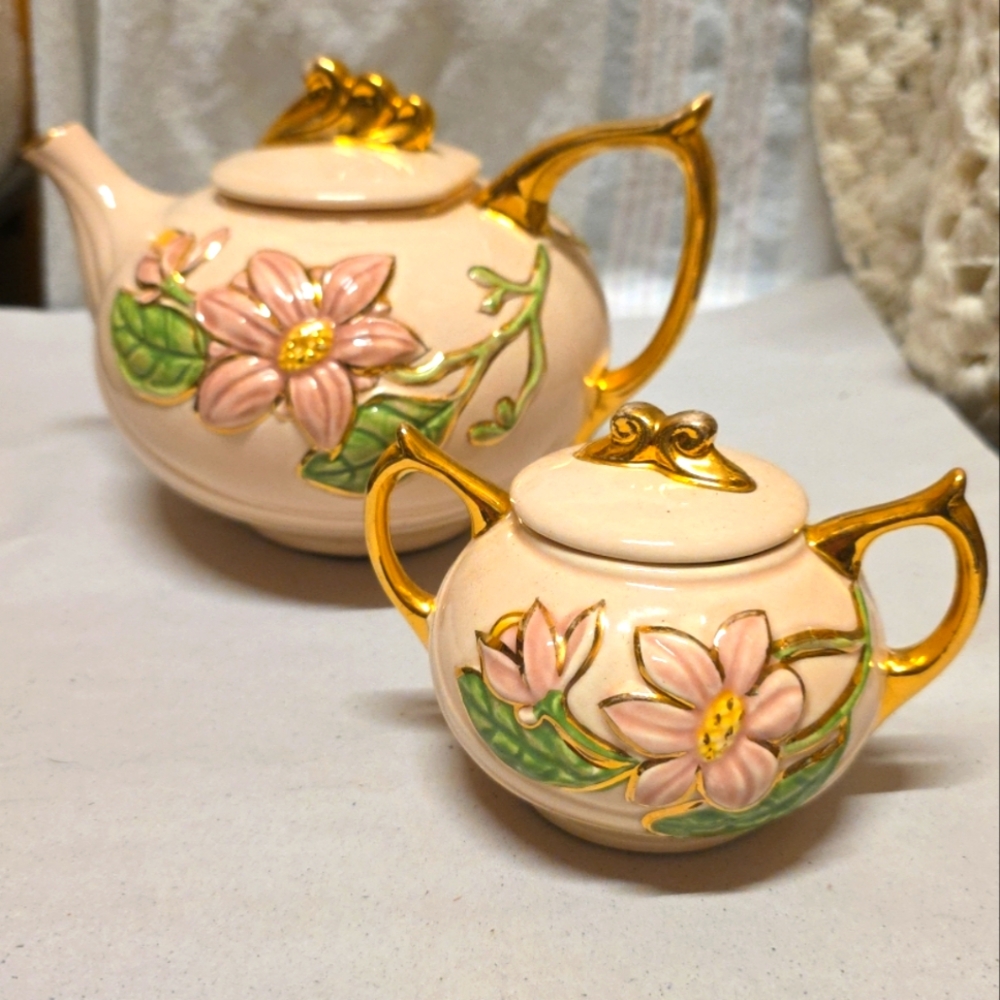Vintage Hull Art Pottery Pink Teapot And Sugar Bowl With Flowers Design